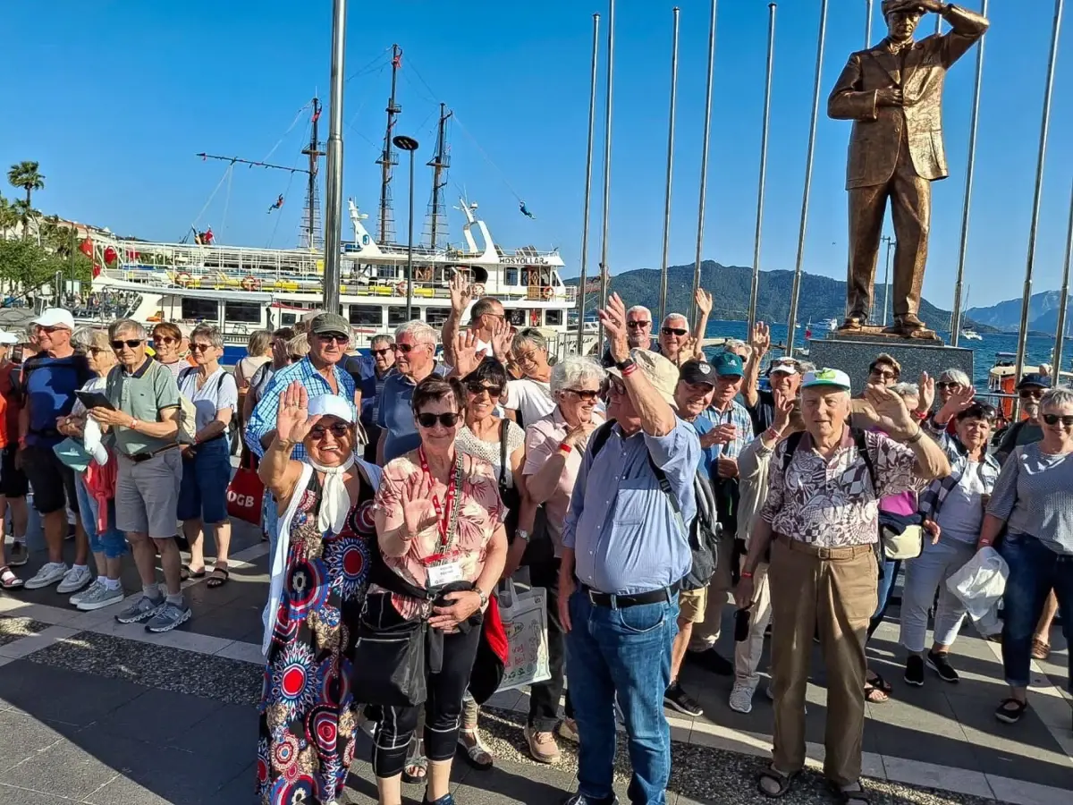 Avusturyalı Emekli Turistler Datça'da Günübirlik Ziyaret Gerçekleştirdi