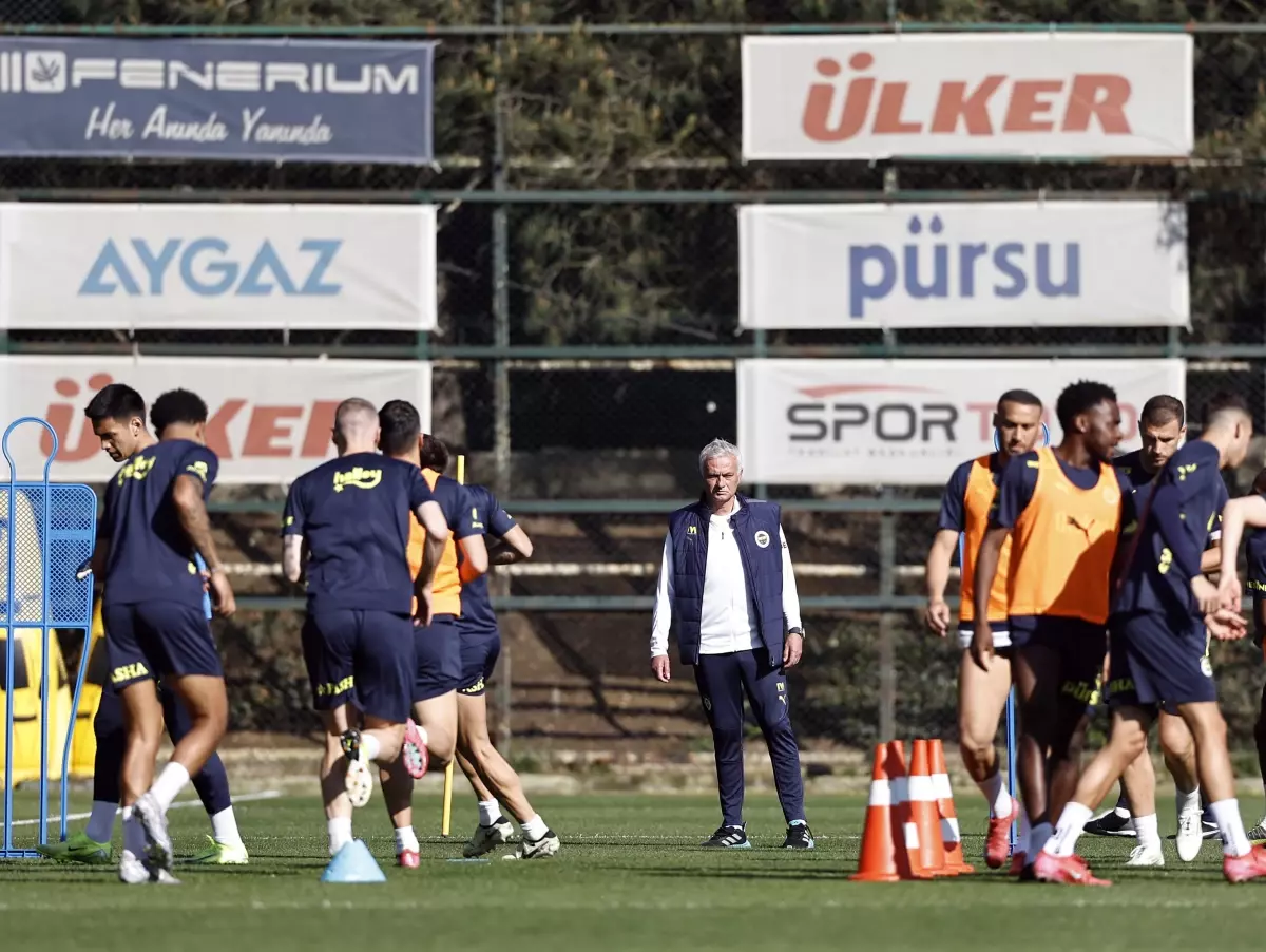 Fenerbahçe Hatayspor Maçına Hazırlanıyor