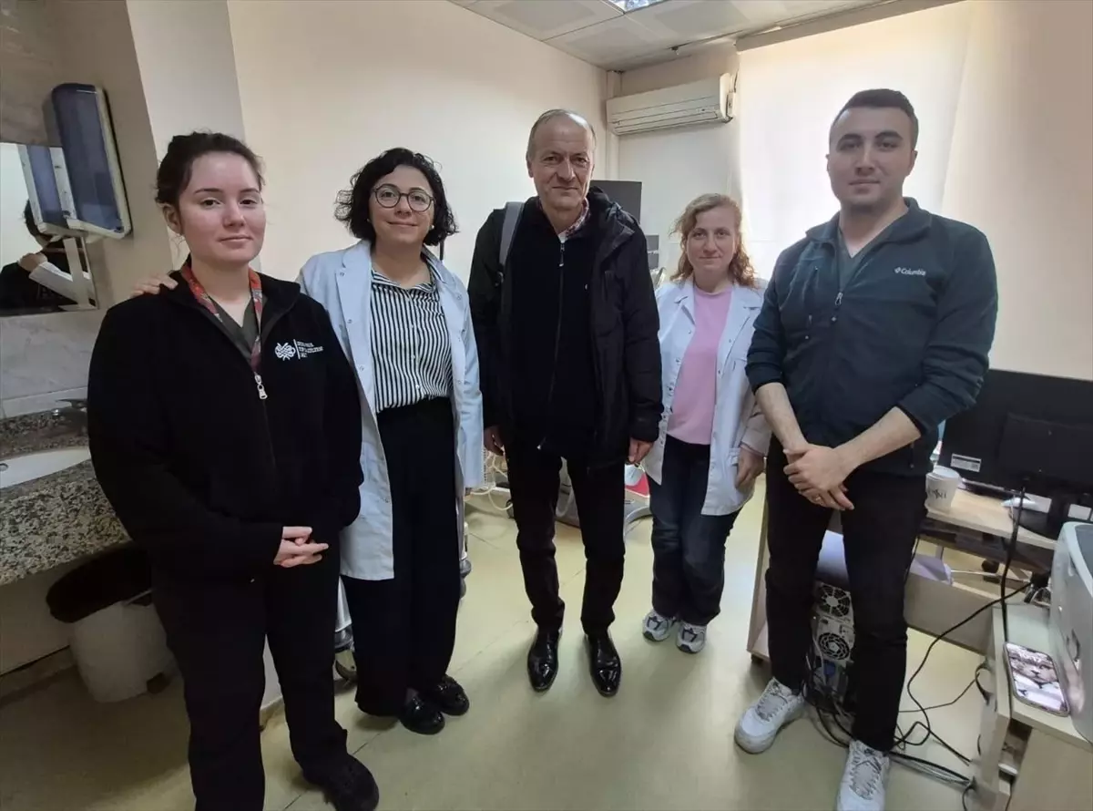 İşitme Problemi Olan Hasta Kemiğe İmplant Cihazıyla Yeniden Duymaya Başladı