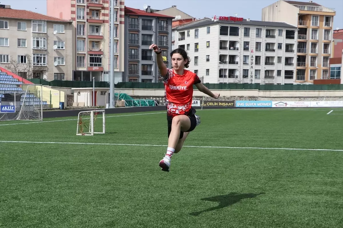 Genç Atlet Eylül Dönmez, EYOF'ta Madalya Hedefliyor