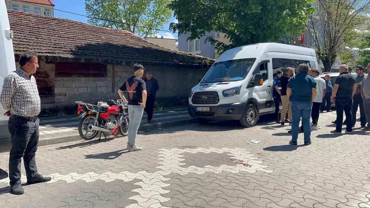 Kastamonu'da Motosiklet Kazası: Sürücü Yaralandı