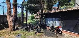 Bursa'da Motosiklet Yangını: 6 Araç Yanarak Zarar Gördü