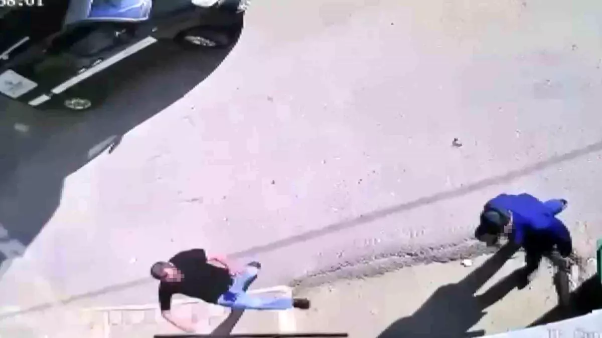 Bursa'da Çöp Kavgasında Pala Kullanıldı: 3 Yaralı