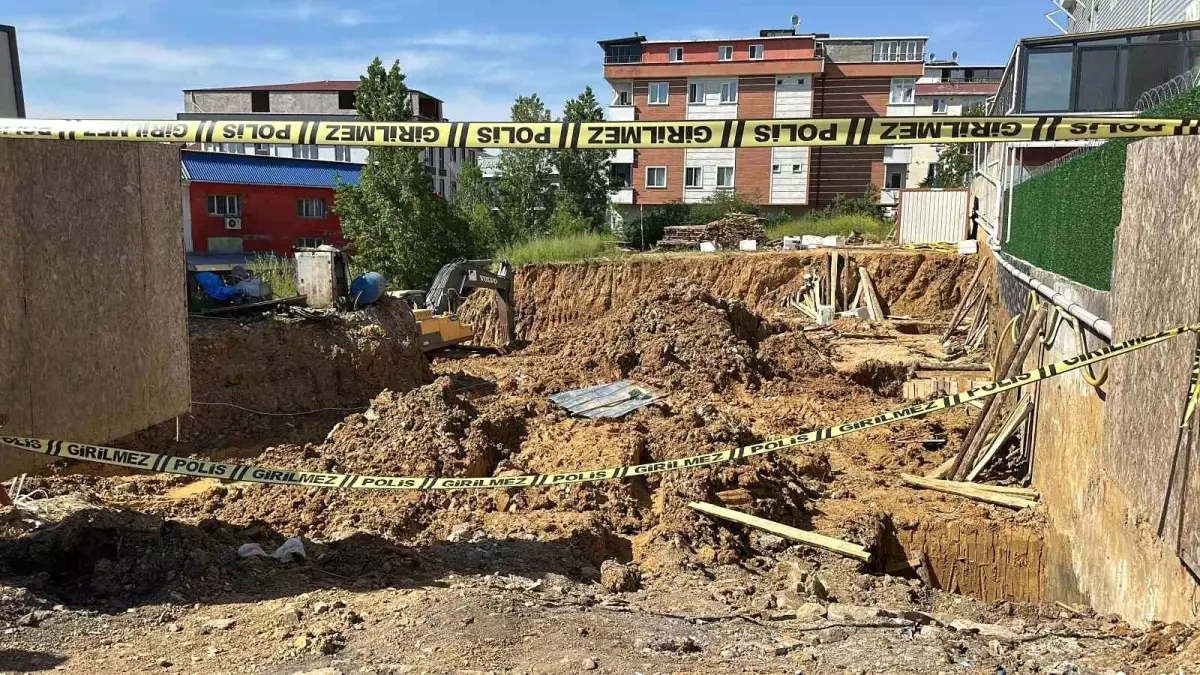 Sancaktepe'de İnşaat Sahasında Toprak Kayması: 3 İşçi Kurtarıldı