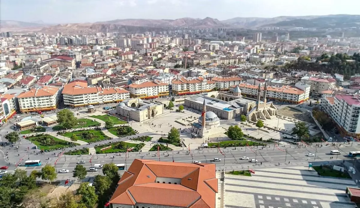 Sivas'ta Motorlu Kara Taşıtı Sayısı Artış Gösterdi