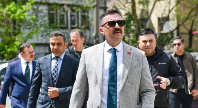 Tunceli Valisi Bülent Tekbıyıkoğlu neden ağladı? Tunceli Valisi olayı nedir? Tunceli Valisi Bülent Tekbıyıkoğlu neden ağladı? Tunceli Valisi olayı nedir?