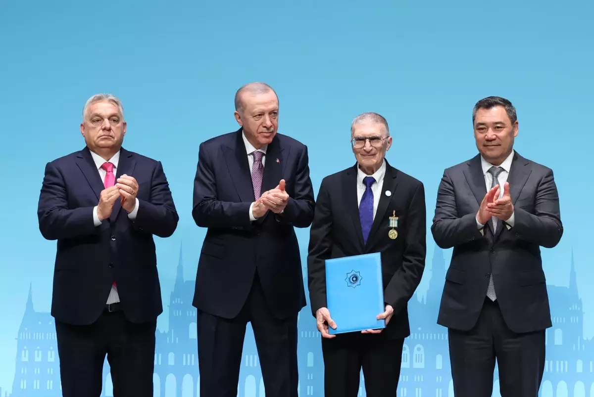 Prof. Dr. Aziz Sancar'a 'Ali Şir Nevai Uluslararası Ödülü' takdim edildi