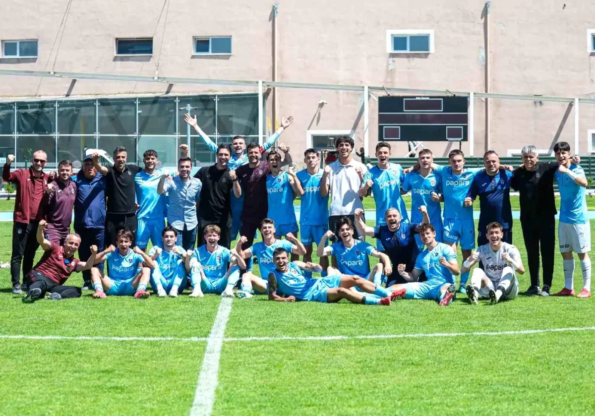 Trabzonspor U19 Takımı Şampiyon Oldu