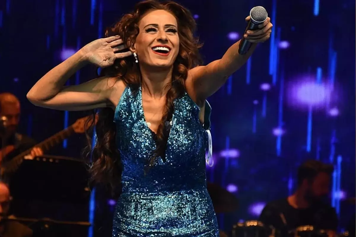 Yıldız Tilbe'den şaşırtan Maradona çıkışı: Bugün öğrendim çok şaşırdım