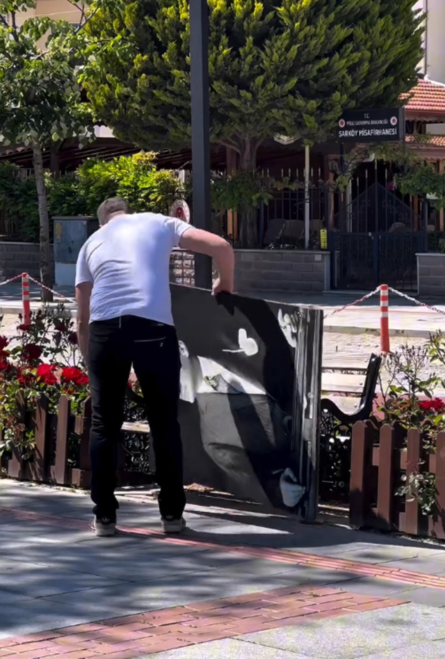 They placed Atatürk's portrait horizontally on the ground, and what happened next was touching