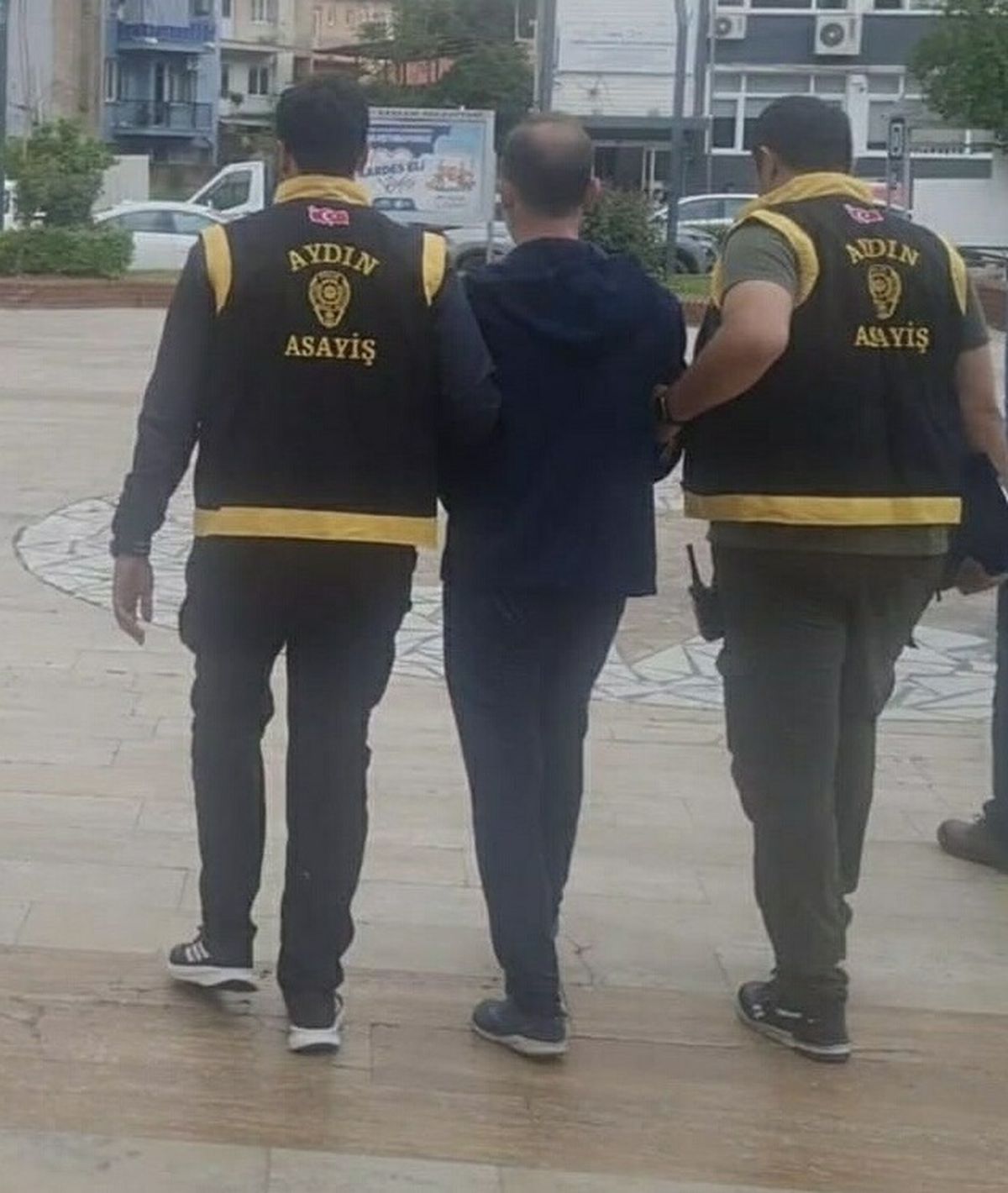 Hırsızlık Suçundan Aranan Firari Hükümlü Yakalandı