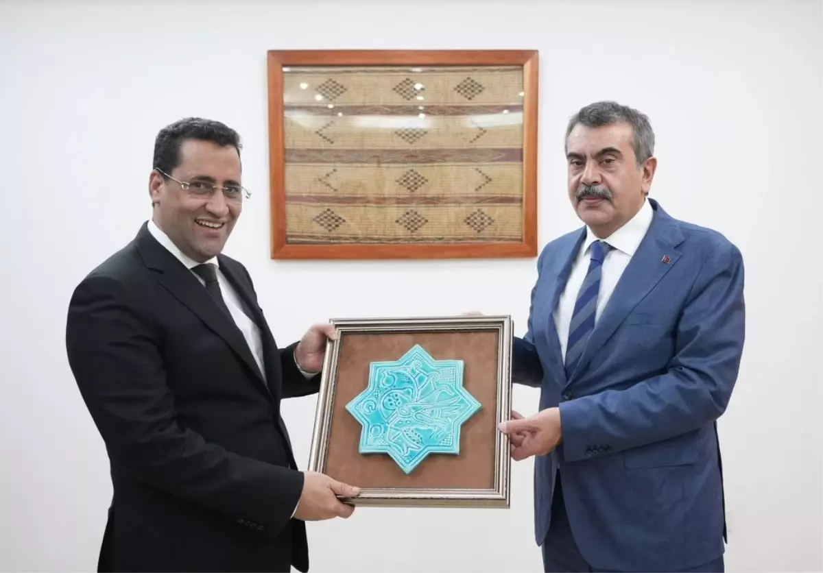 Mali Eğitim Bakanı Türkiye ile Moritanya Arasındaki İlişkileri Güçlendirmek İçin Görüştü