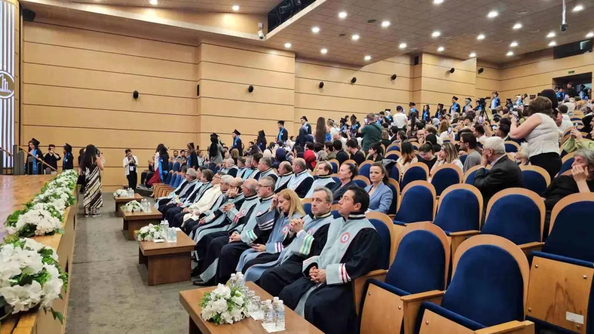 Zonguldak BEÜ'de Mezuniyet Coşkusu