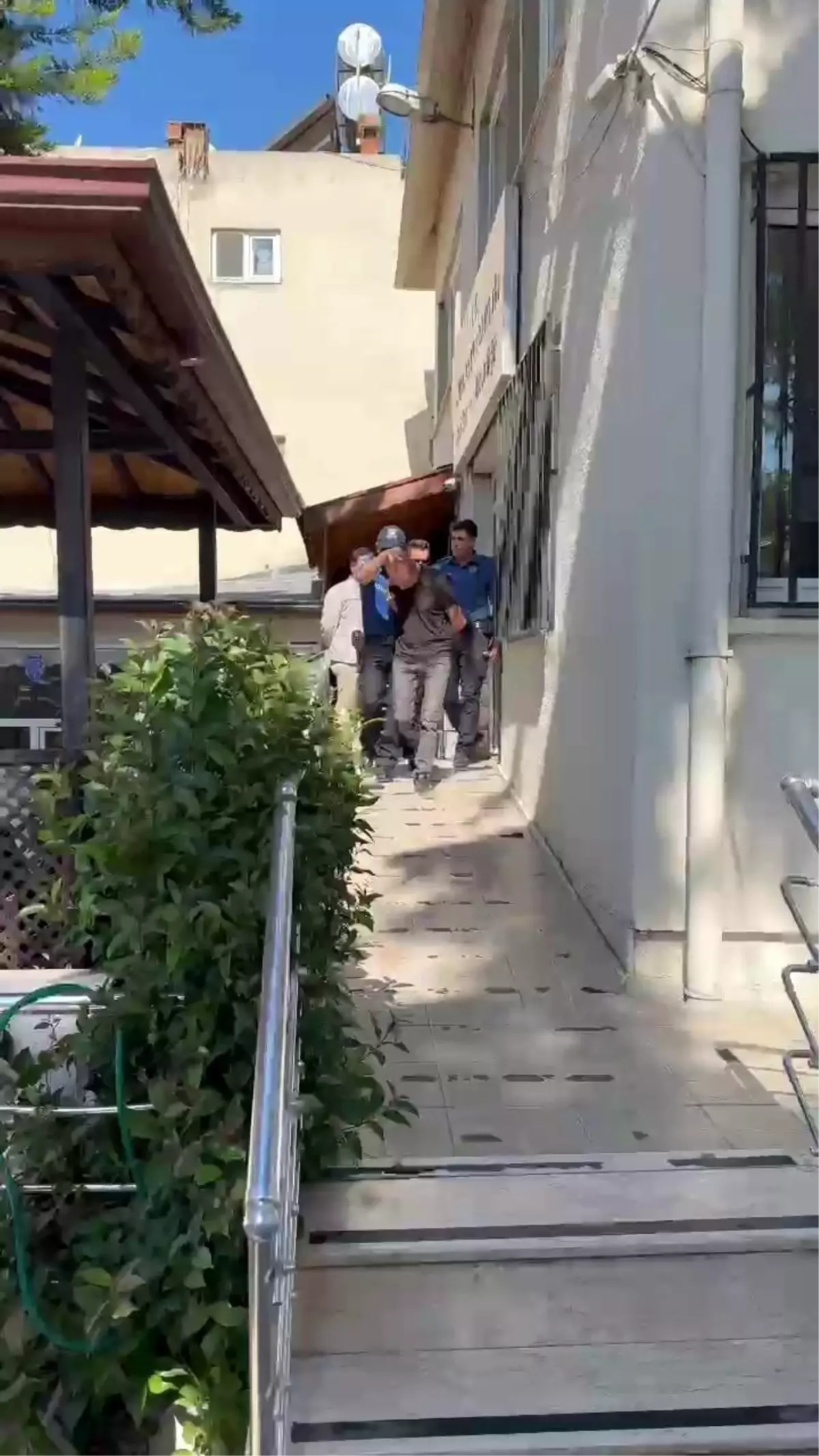 Uyuşturucu Ticareti Suçundan Aranan Şahıs İznik'te Yakalandı