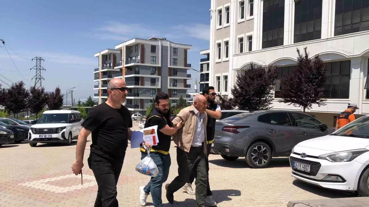 Bursa'da Silahlı Adam Öldürme Olayında Zanlı Adliyeye Sevk Edildi