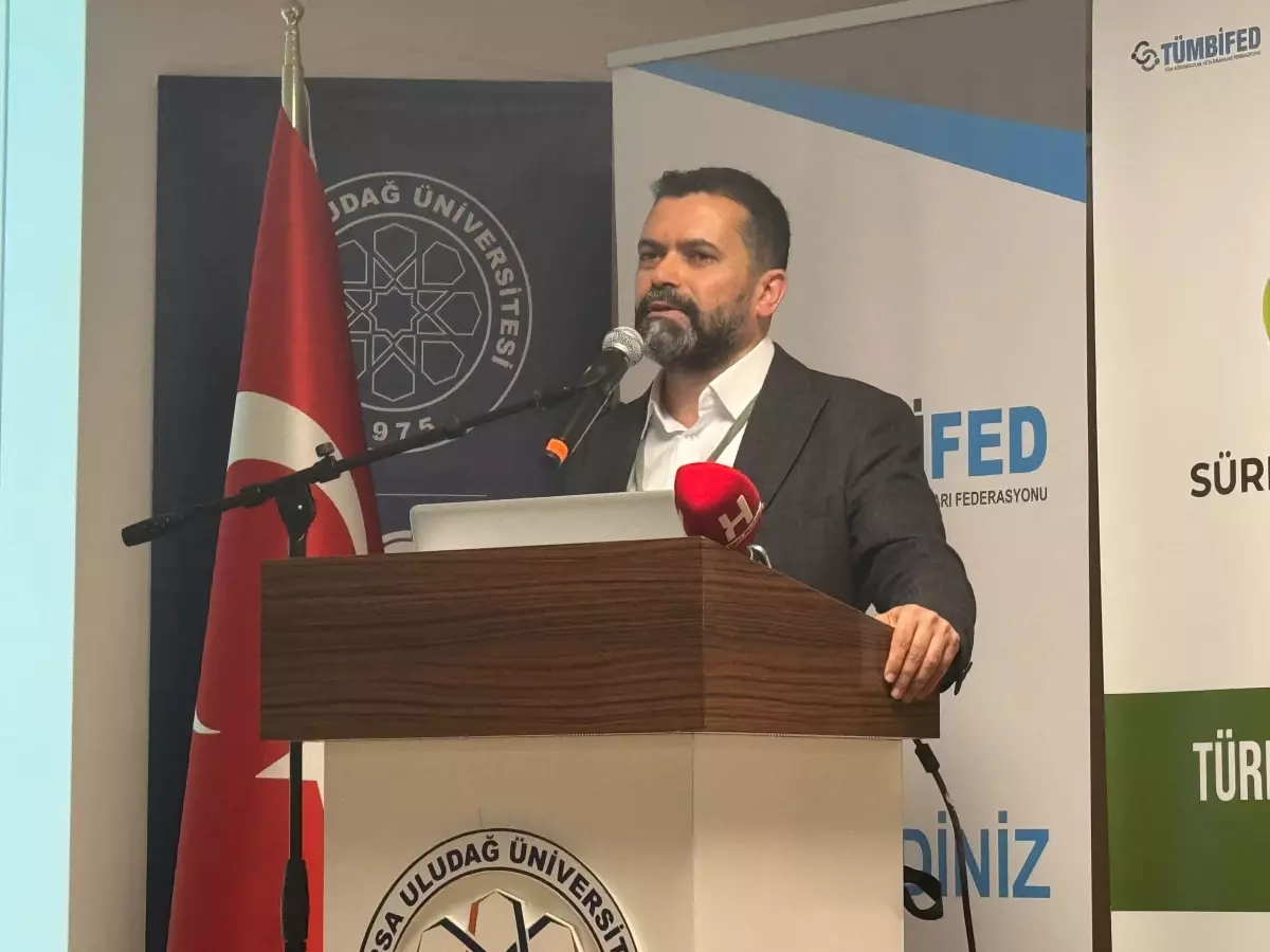 Dr. Ekrem Teymur: 'Yapay Zeka ile şekillenecek yeni tarım dünyasında çiftçinin yeri yok'