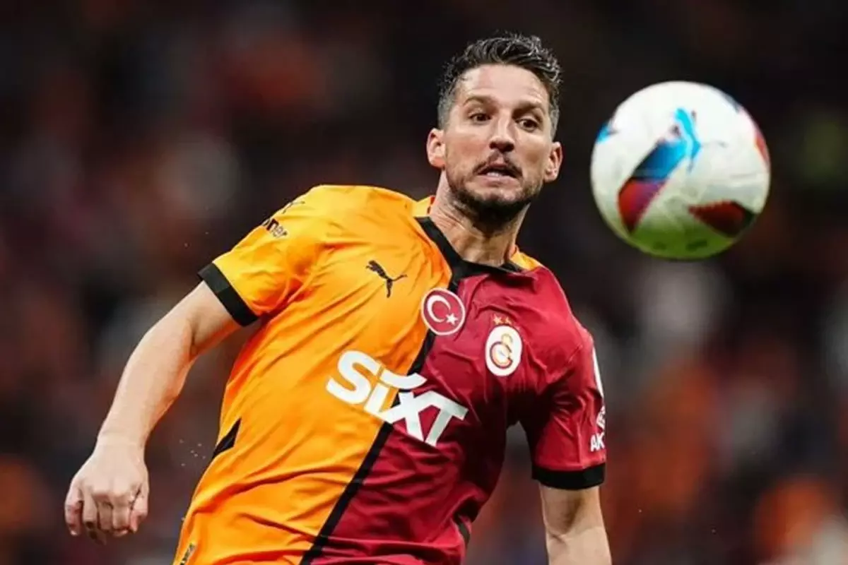 FIFA menajeri Mithat Halis, Mertens'in Galatasaray'a getireceği dünya yıldızını açıkladı