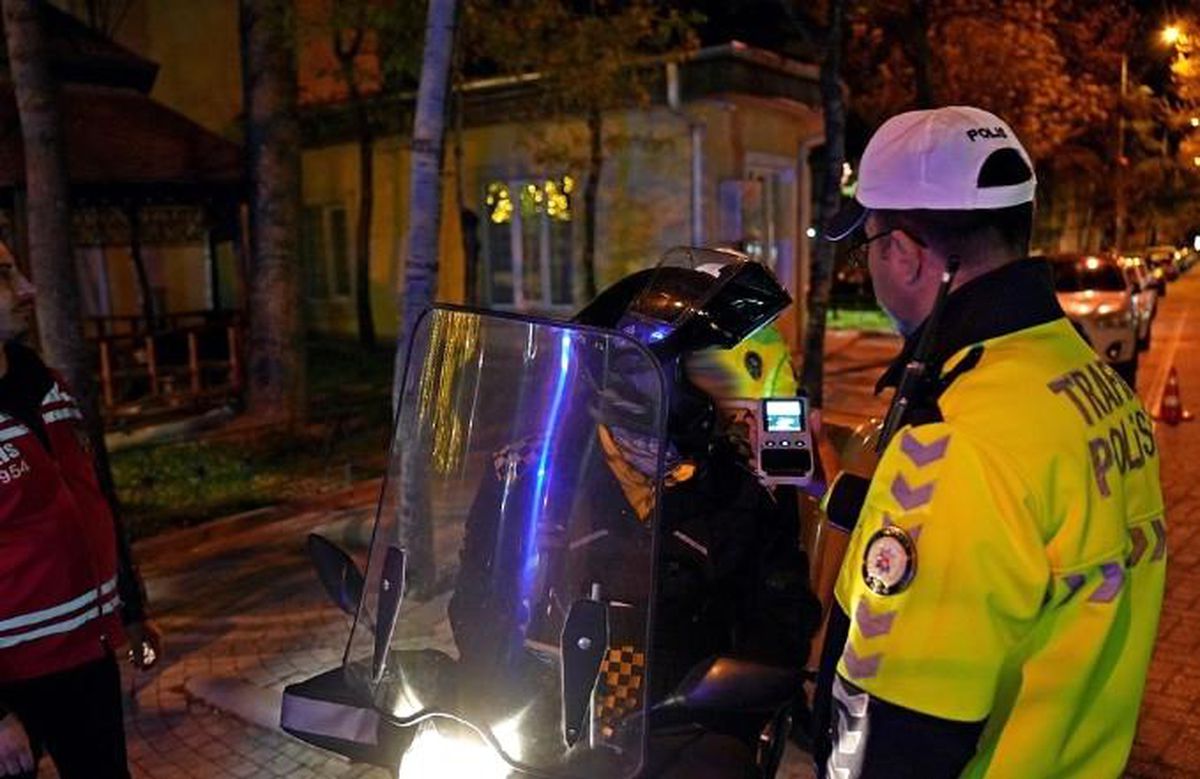 Isparta'da Gece Denetimlerinde 21 Araç ve Sürücüsüne Ceza