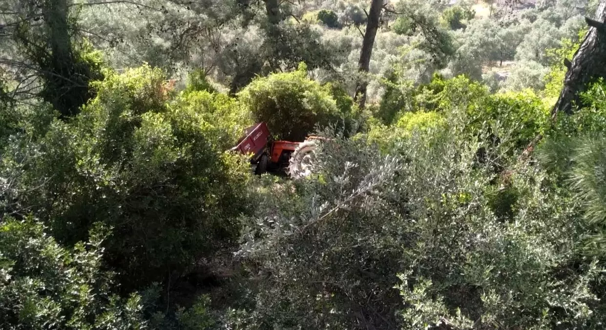 Muğla'da Traktör Devrildi: İki Yaralı