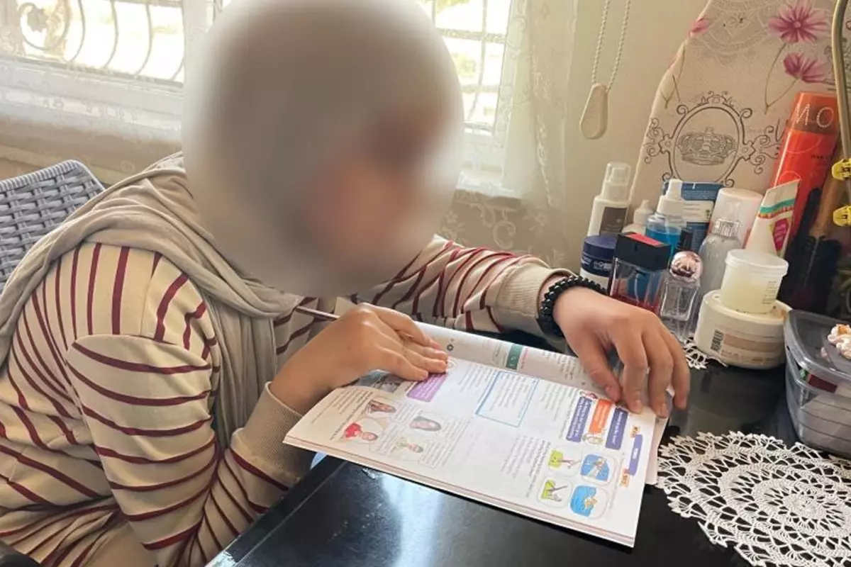 Öğretmenin 'Karabaş' dediği başörtülü öğrencinin hayatı kabusa döndü
