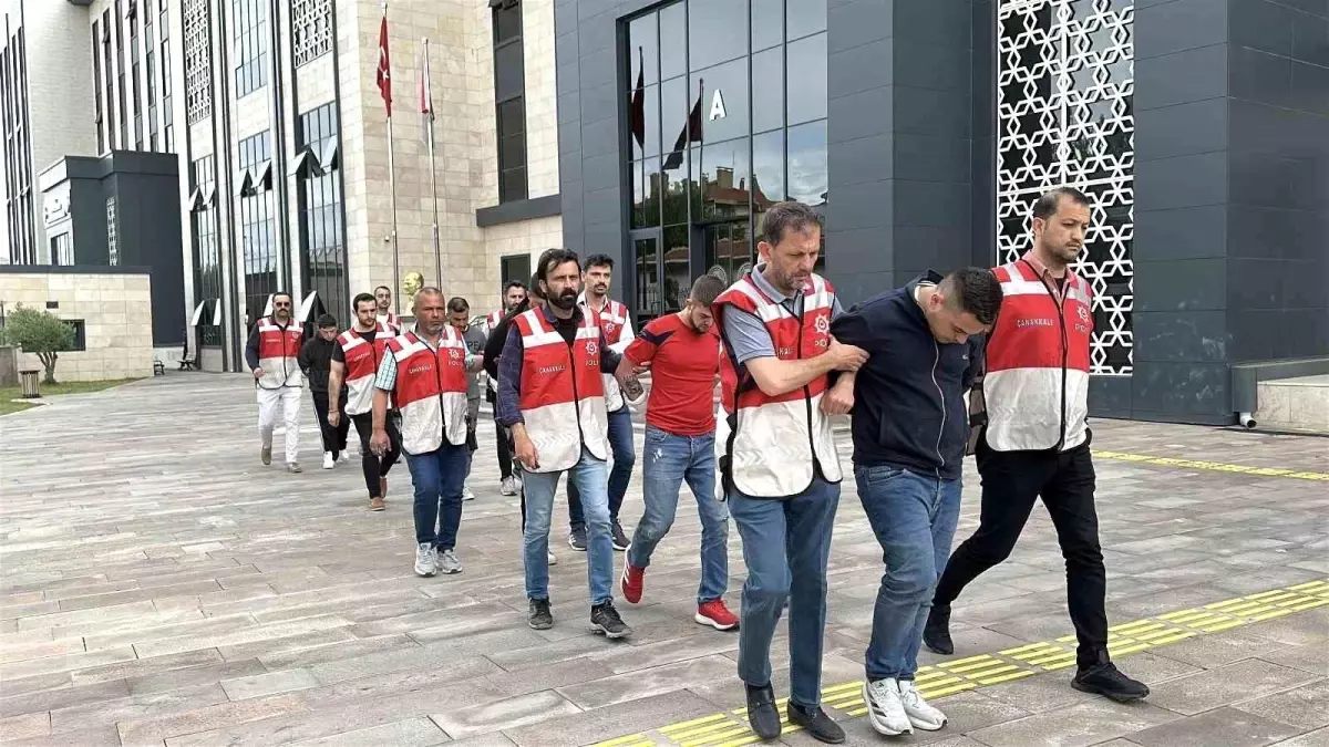 Çanakkale'de Kovalamaca Sonrası İki Şüpheli Tutuklandı