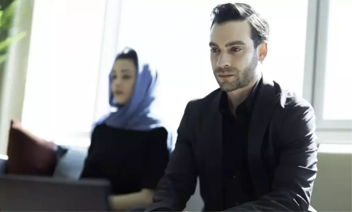 SAHİPSİZLER 24. BÖLÜM FULL İZLE | STAR TV ekranı ile Sahipsizler son bölüm izle tek parça full HD ve kesintisiz! Sahipsizler'in 24. bölümünde ne oldu?