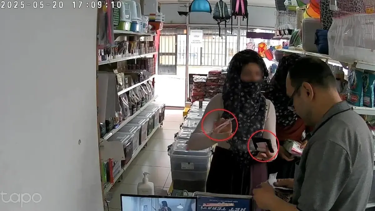 Antalya'da Petshop Sahibine Tırnakçılık Şoku