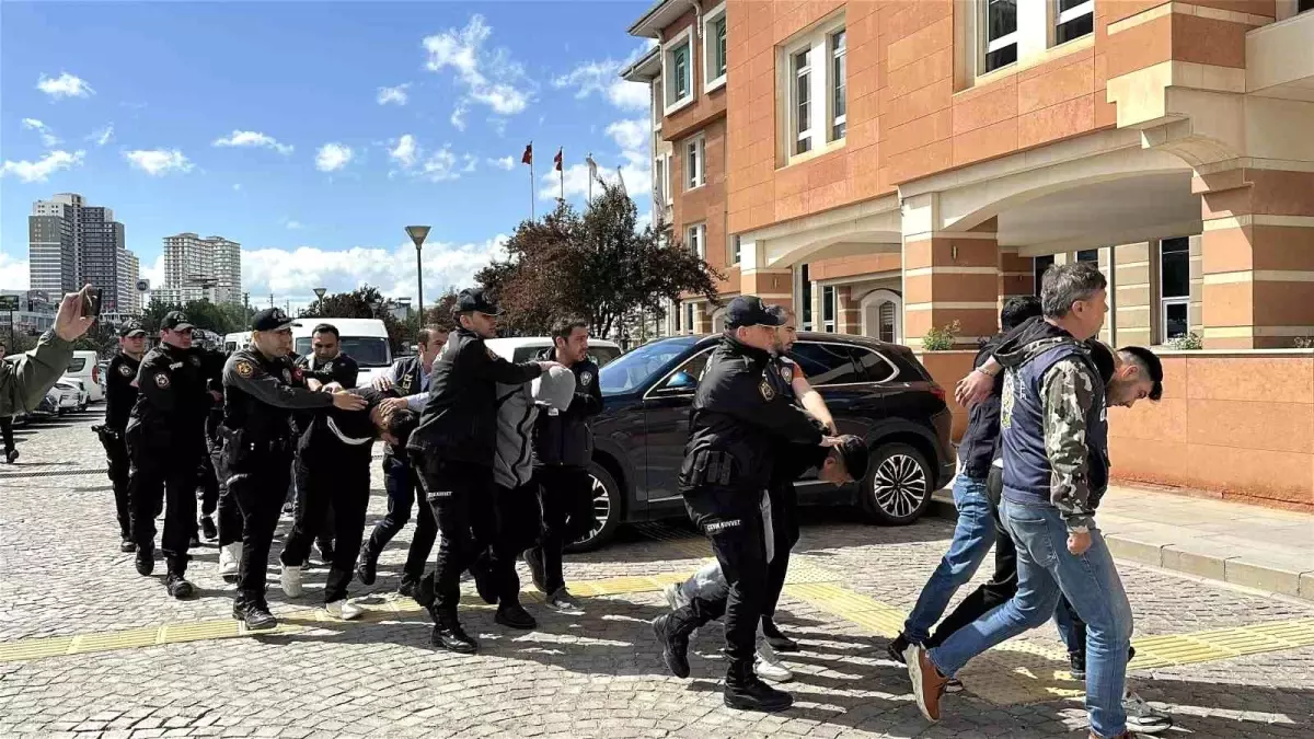 Kastamonu'da Yasa Dışı Bahis Operasyonu: 700 Milyon TL Gelir Elde Eden Şebeke Çökertildi