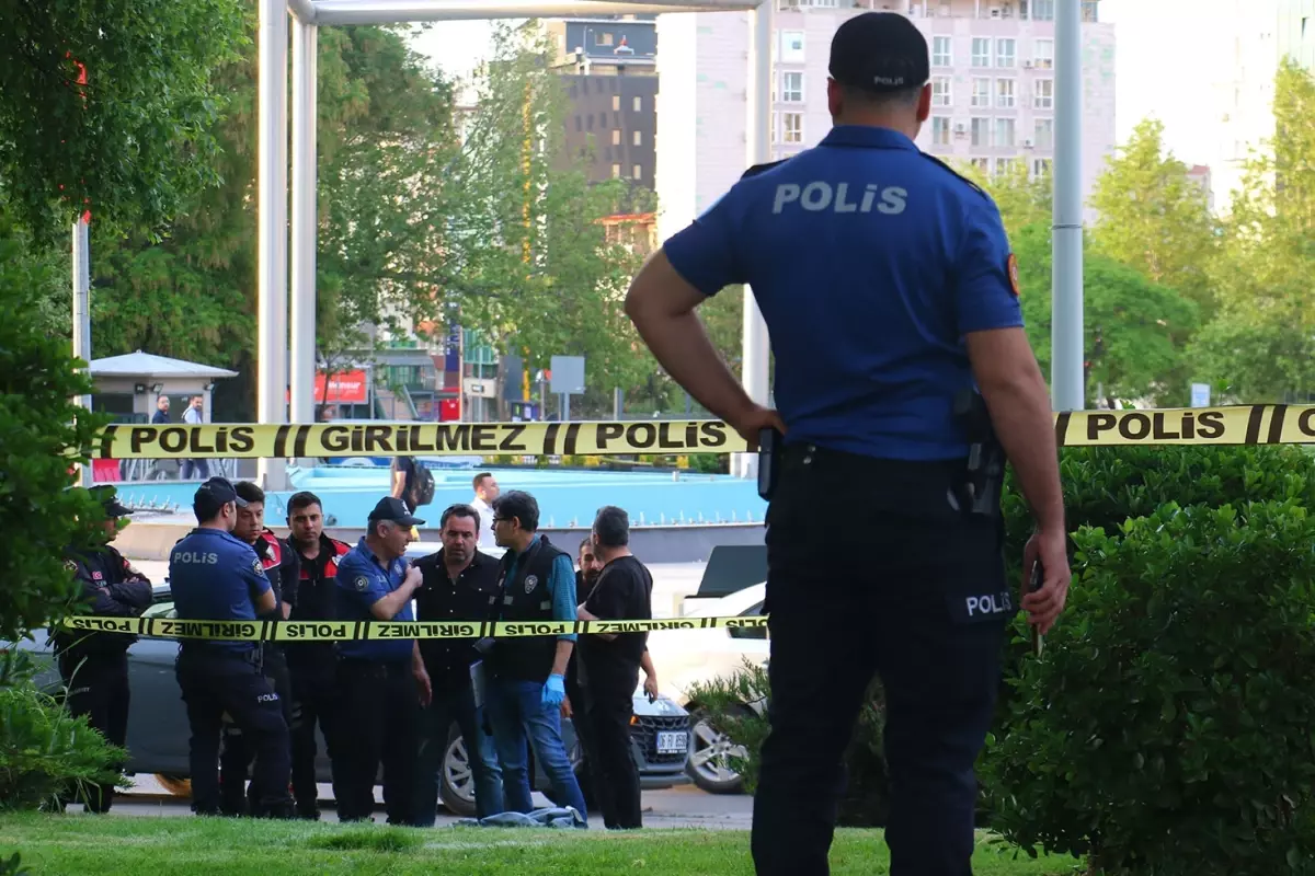 TBMM önünde silah sesleri! Defalarca ateş açtı