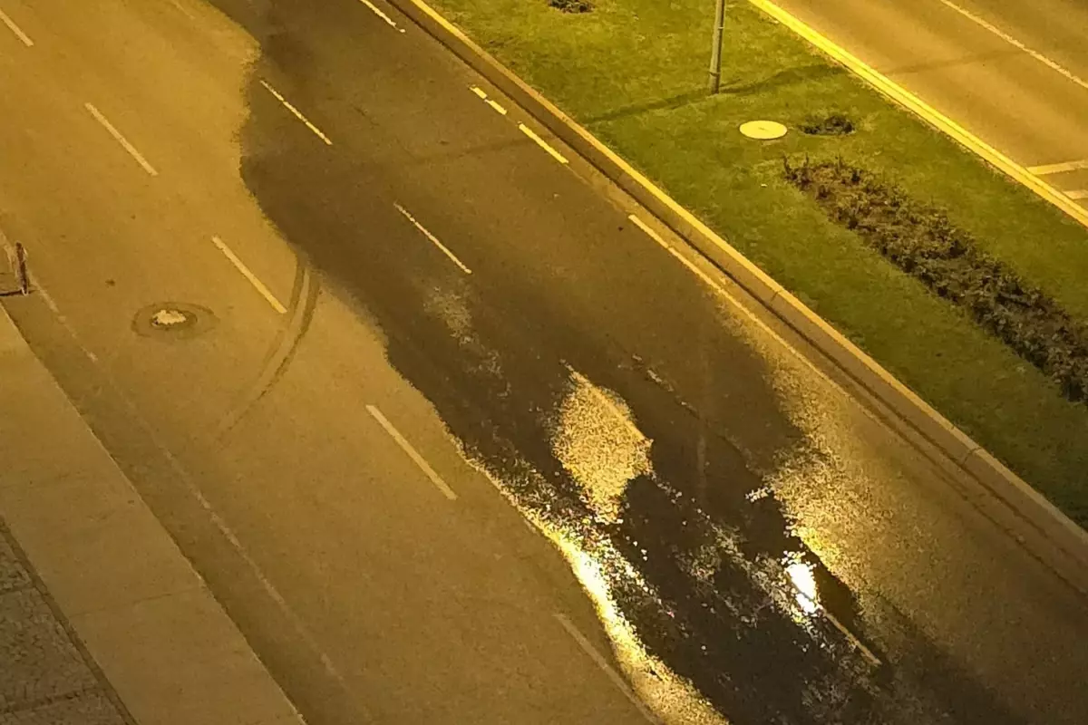 Vatandaş isyanda, İBB ve Pendik Belediyesi topu birbirine atıyor