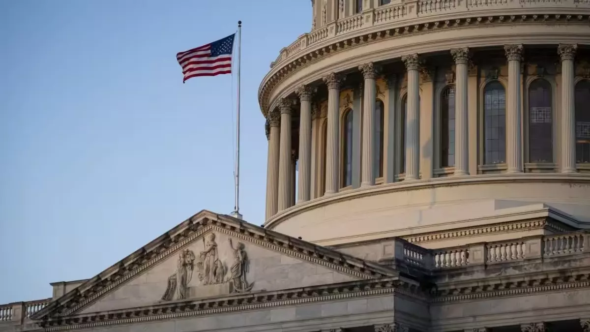 California'da Benzinli Araç Satışı Yasağı Senato Tarafından Engellendi