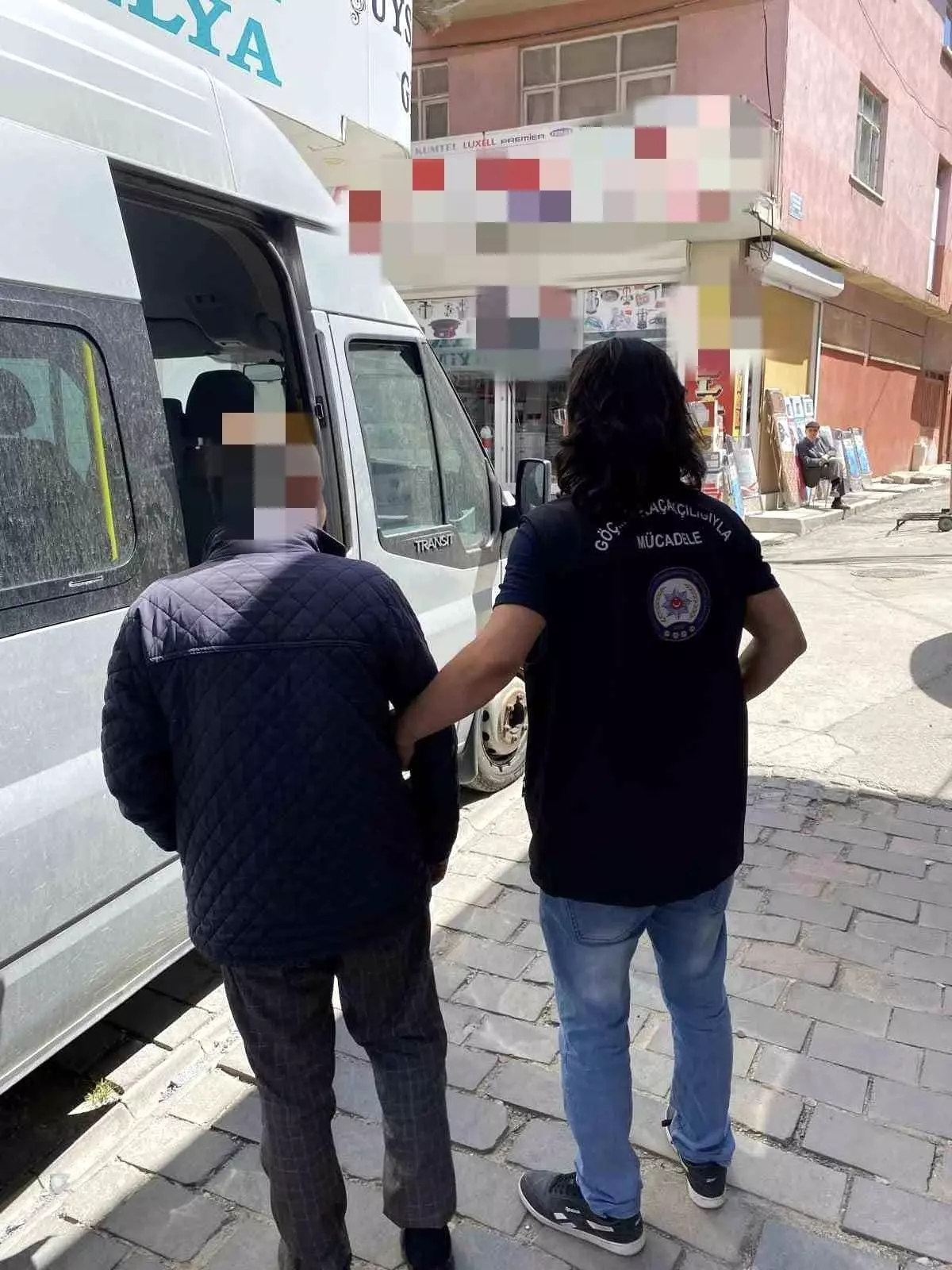 Afyonkarahisar'da Göçmen Kaçakçılığına Yönelik Denetimler: 6 Gözaltı