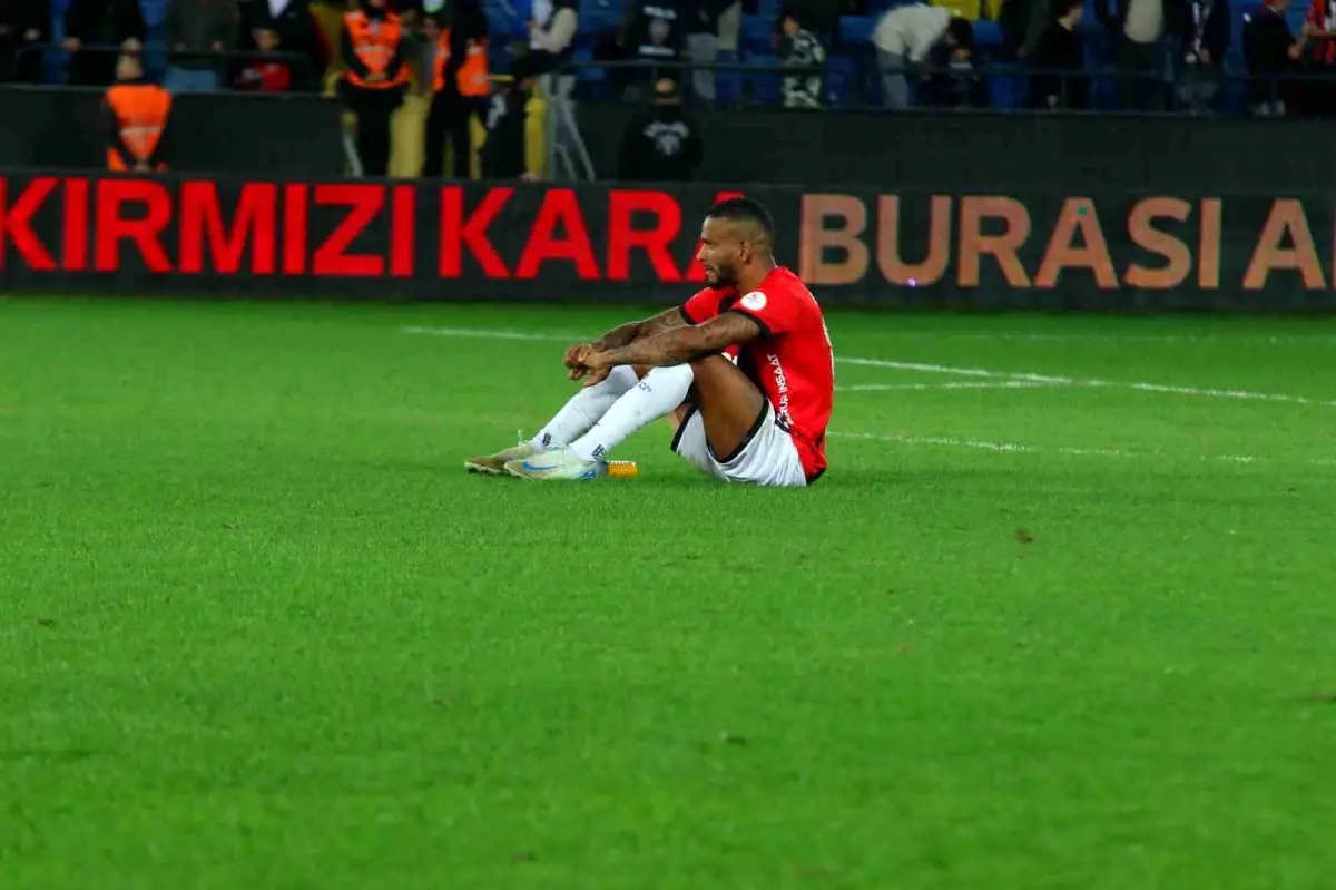 Ankara Futbolunda Dram: Gençlerbirliği Süper Lig'e Yükseldi, Ankaragücü Küme Düştü