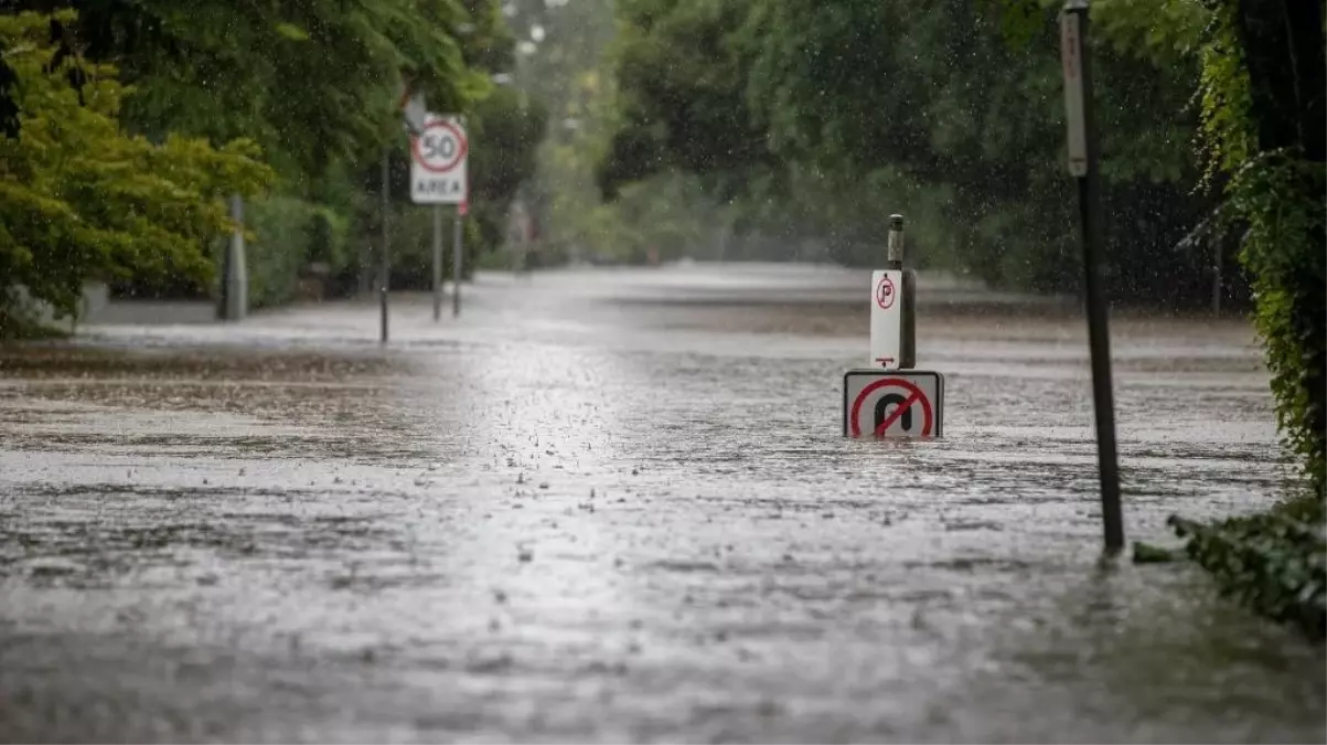 Avustralya'da Sel Felaketi: 3 Kişi Hayatını Kaybetti