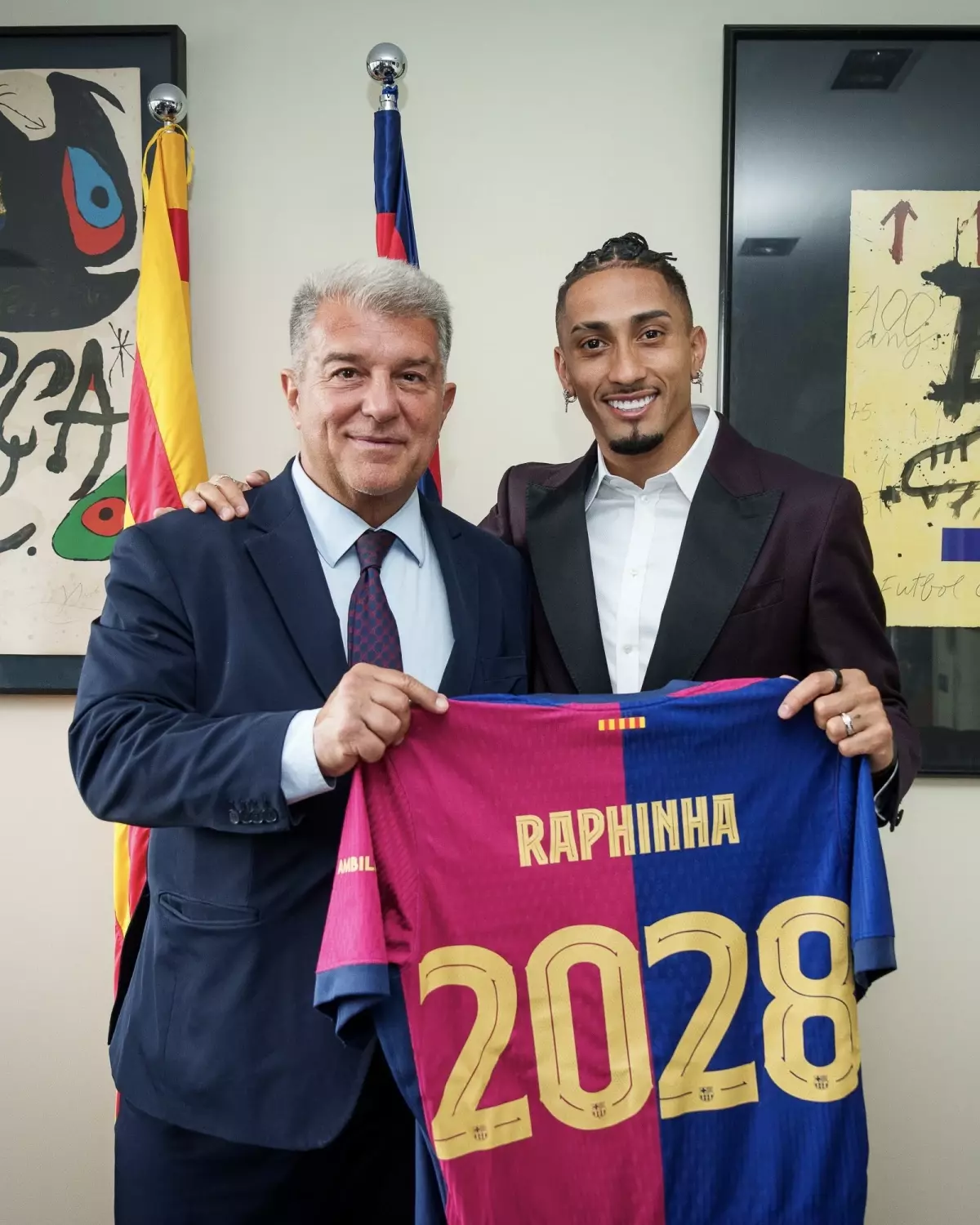 Barcelona, Raphinha'nın Sözleşmesini 2028'e Kadar Uzattı
