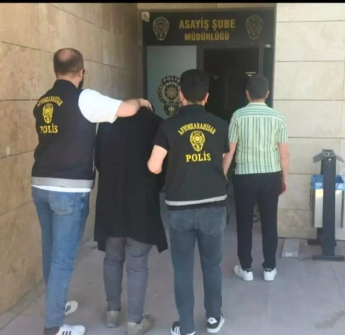 Afyonkarahisar'da hırsız not bırakıp tutuklandı