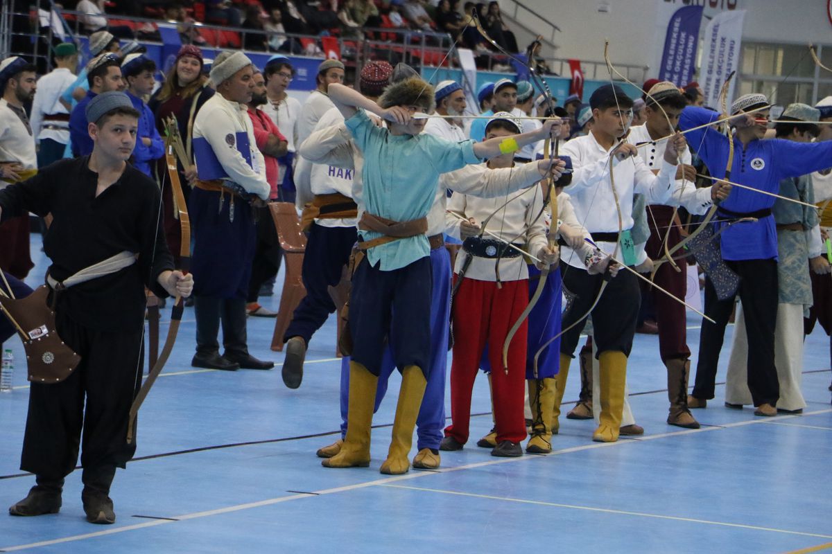 Samsun'da Geleneksel Türk Okçuluk Şampiyonası Başladı