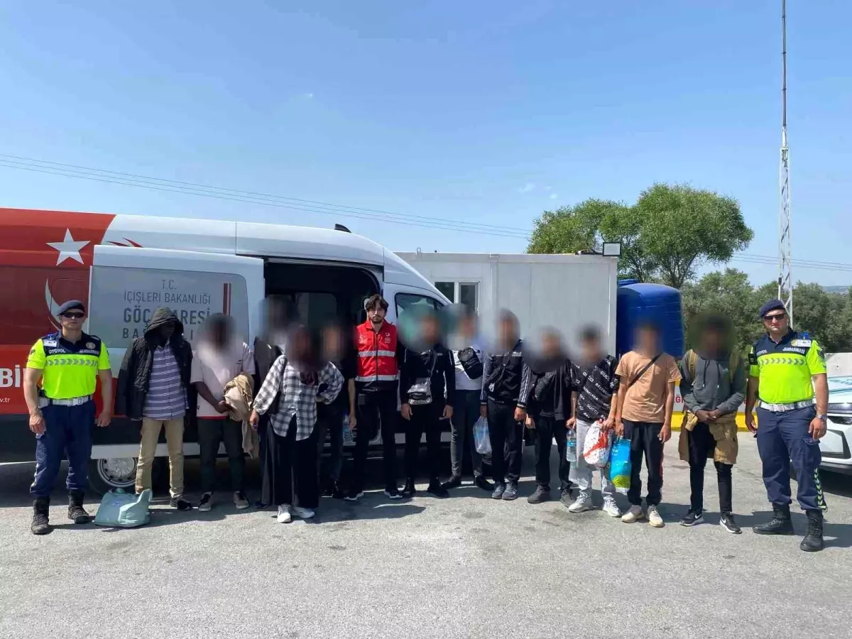 Germencik'te 21 Düzensiz Göçmen Yakalandı, 2 Organizatör Tutuklandı