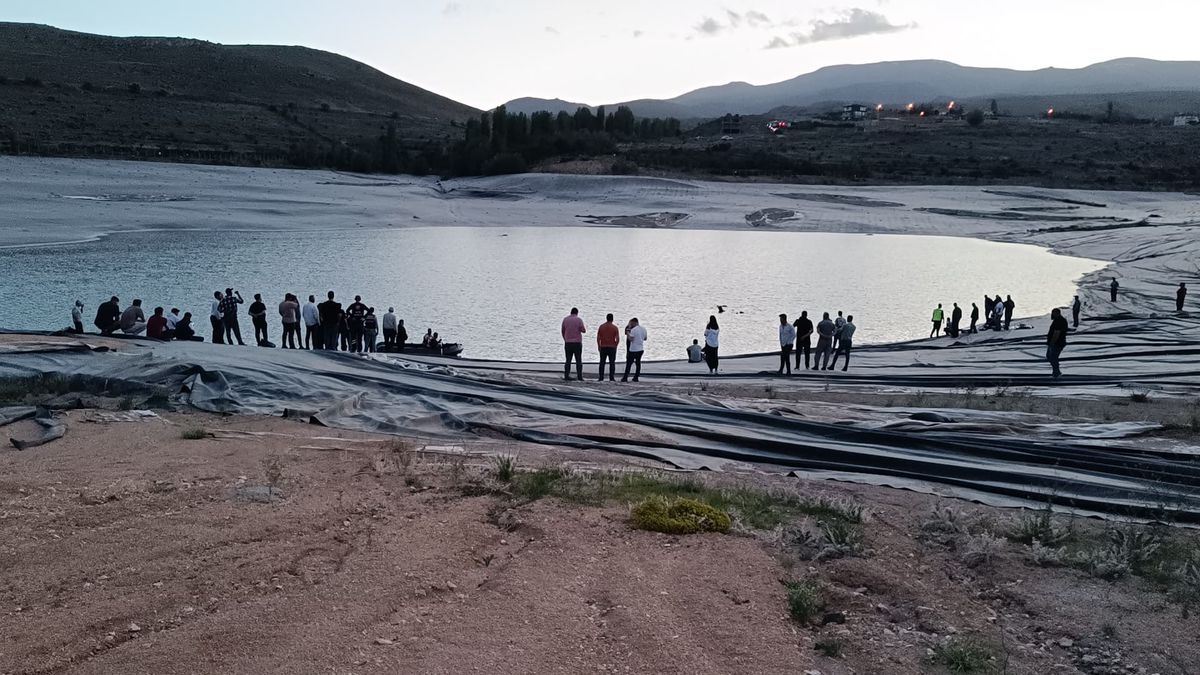 Niğde'de Gölette Kaybolan 13 Yaşındaki Çocuğu Arama Çalışmaları Devam Ediyor