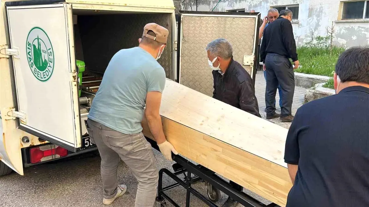 Sivas'ta Kene Vakası: 28 Yaşındaki Oğuzhan Aydemir Hayatını Kaybetti