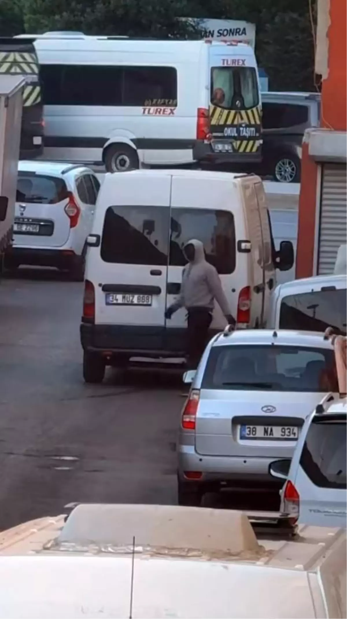 Küçükçekmece’de Hırsızlık Girişimi Görüntülendi