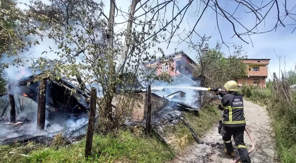 Ordu'da Marangoz Atölyesinde Yangın Çıktı