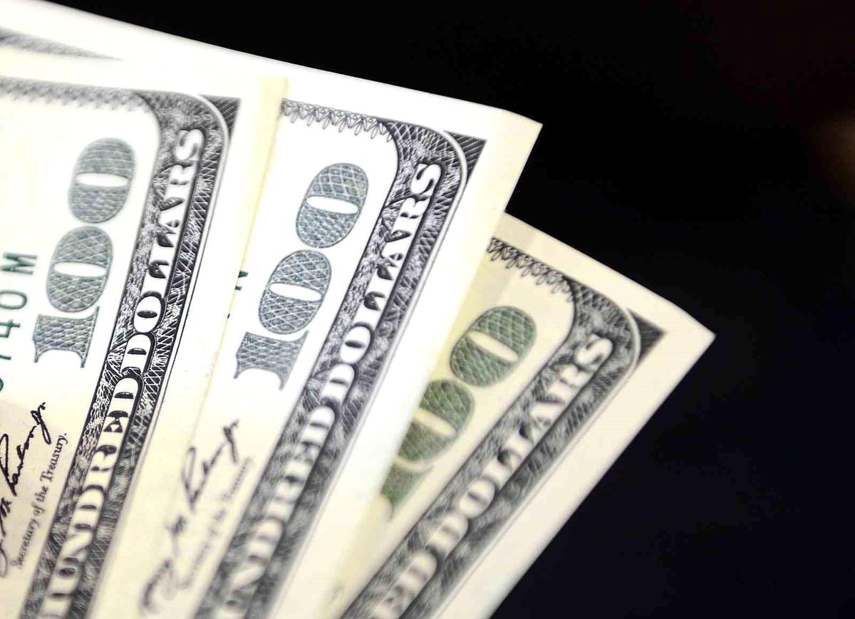 Döviz Kurlarında Güncel Değişim: Dolar 39,0270 Lira, Euro 44,1980 Lira