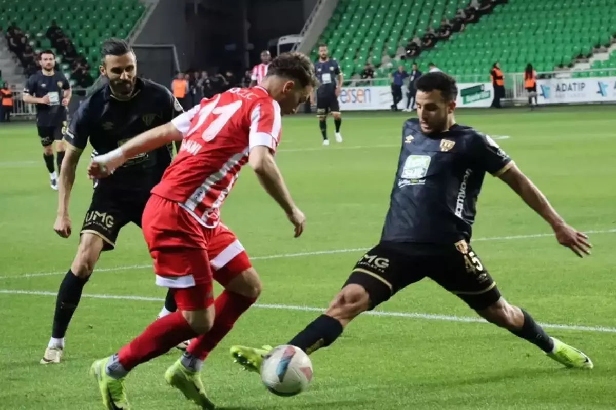 Süper Lig'e hangi takım çıkacak? Bandırmaspor ve Boluspor, final için sahada