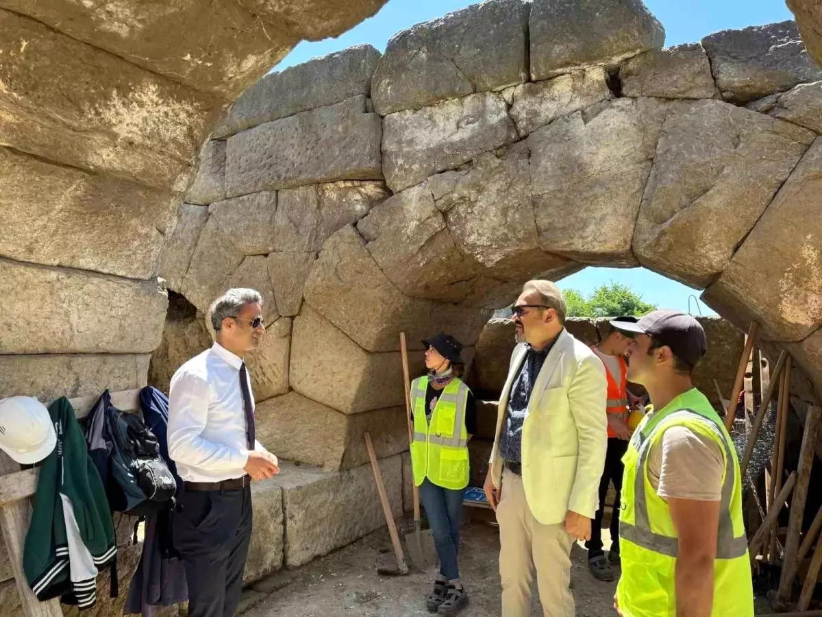 Tios Antik Kenti Kazı Çalışmaları İncelendi