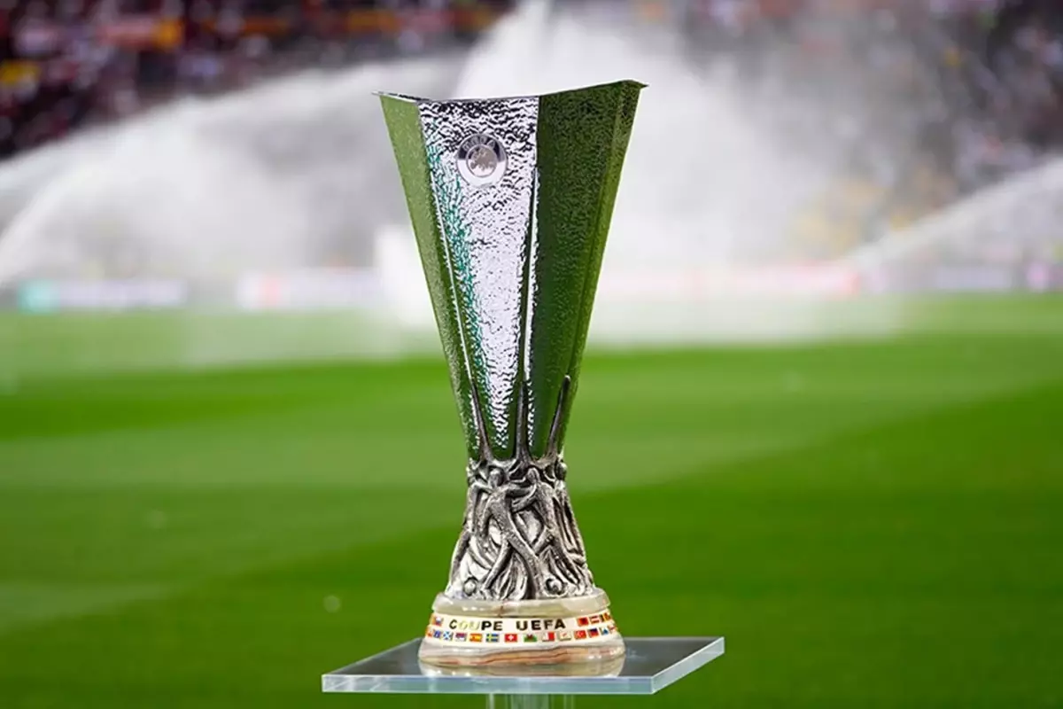 UEFA'dan madalya skandalı! 3 futbolcuya yetmedi
