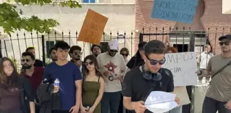 Üniversiteliler yüzde 74'lük zammı protesto etti