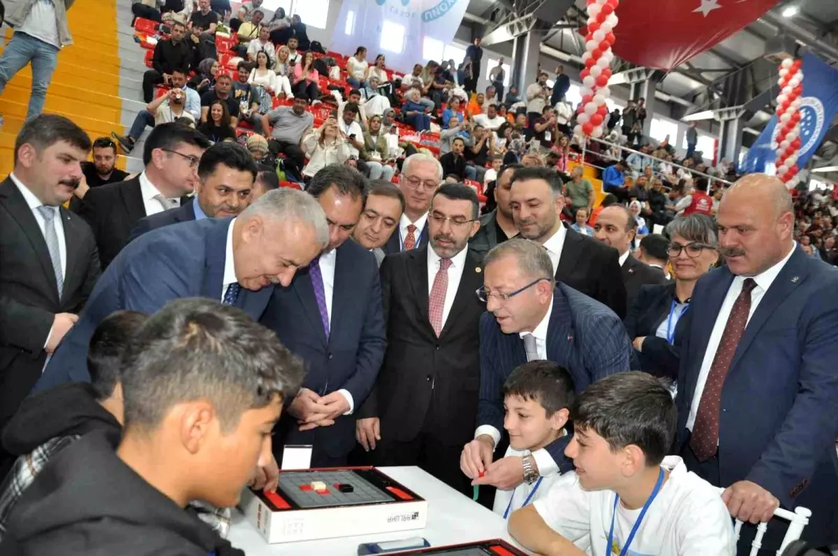 81 ilin şampiyonları Kars'ta ter döküyor