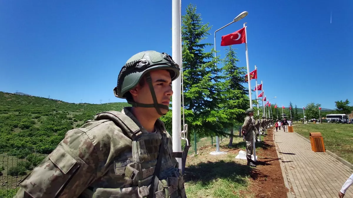 Bingöl'de 33 asker için anma töreni düzenlendi