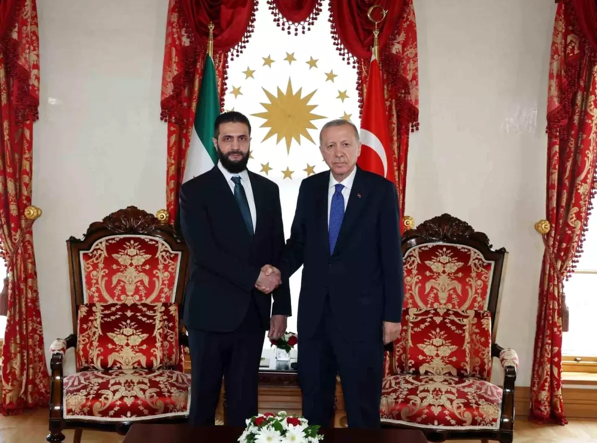 Cumhurbaşkanı Recep Tayyip Erdoğan, Suriye Devlet Başkanı Ahmed Şara ile Dolmabahçe'de bir araya geldi.